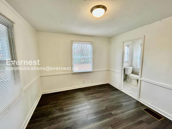 Building Photo - 1738 Duke Rd