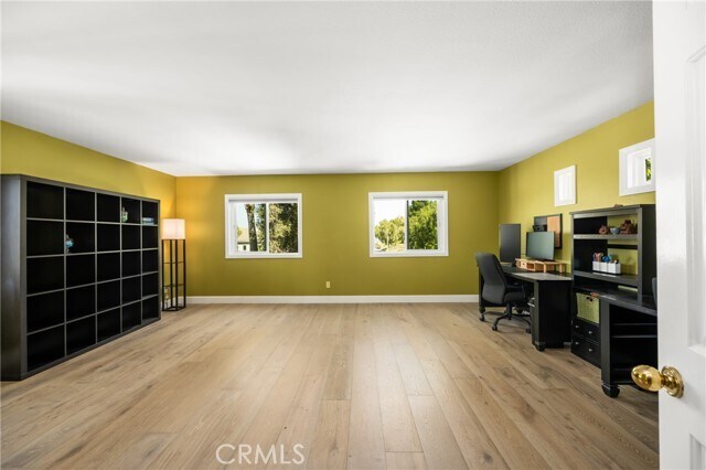 Building Photo - 7686 E Big Canyon Dr