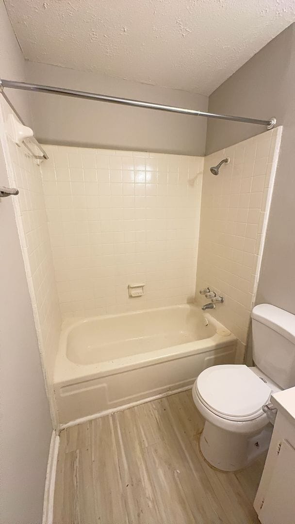 Building Photo - Quaint 2 bed townhome in culdesac