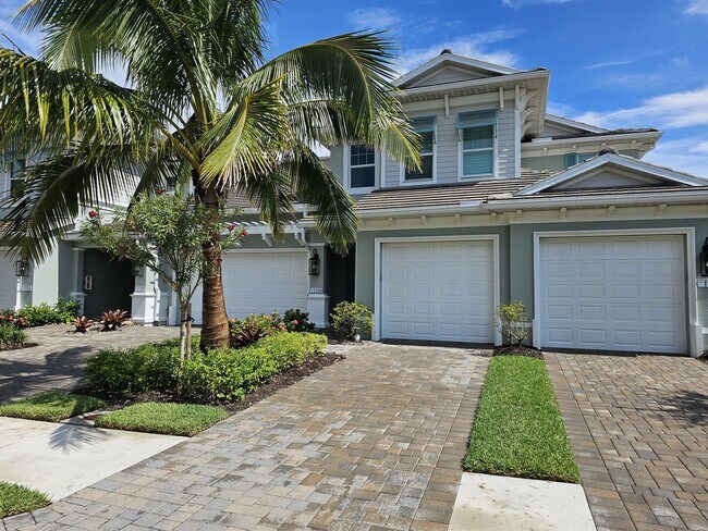 Building Photo - 2280 Priory Ln
