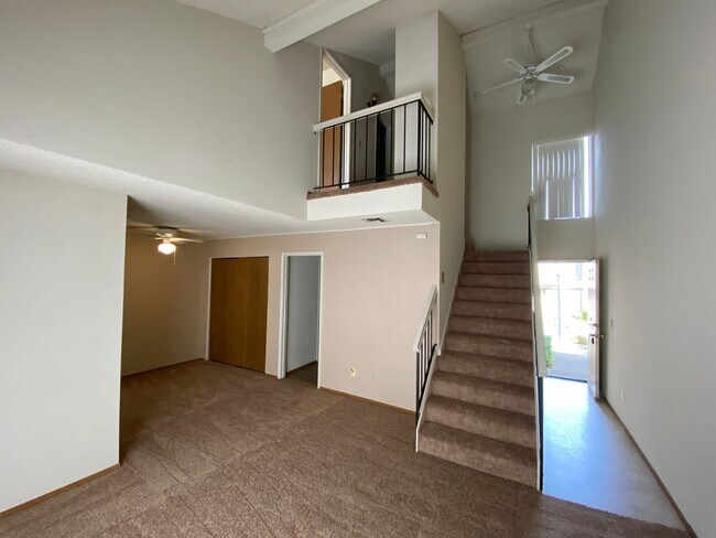 Building Photo - Cirbywoods Condo