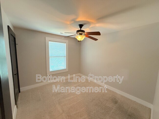 Building Photo - 2507 Alyssa Ln
