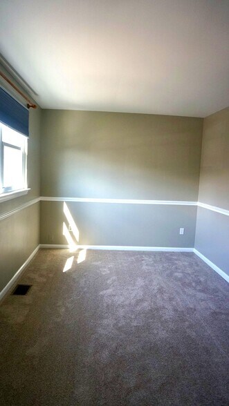 Building Photo - 57 Braithwaite Ln