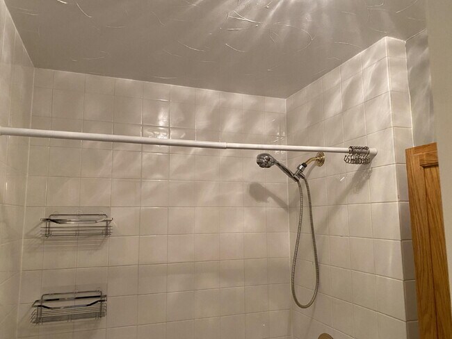 Building Photo - "Charming 2-Bed Townhouse Retreat in Denver – Spacious 1,240 Sq Ft with 1.5 Baths!"