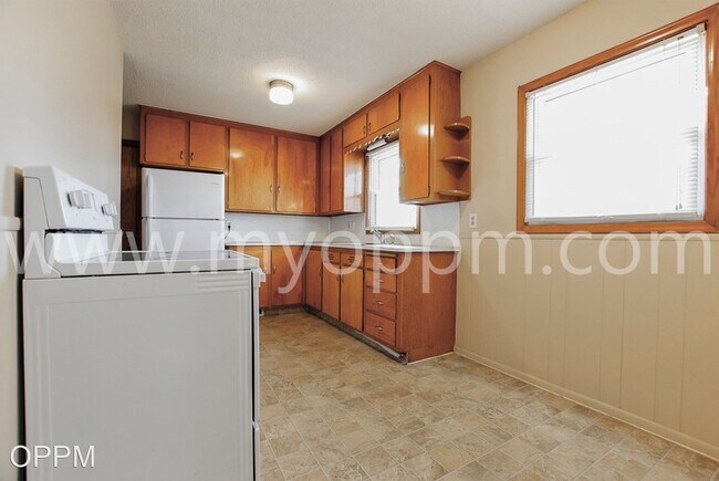 Building Photo - 2 br, 2 bath House - 4713 S. 53rd St