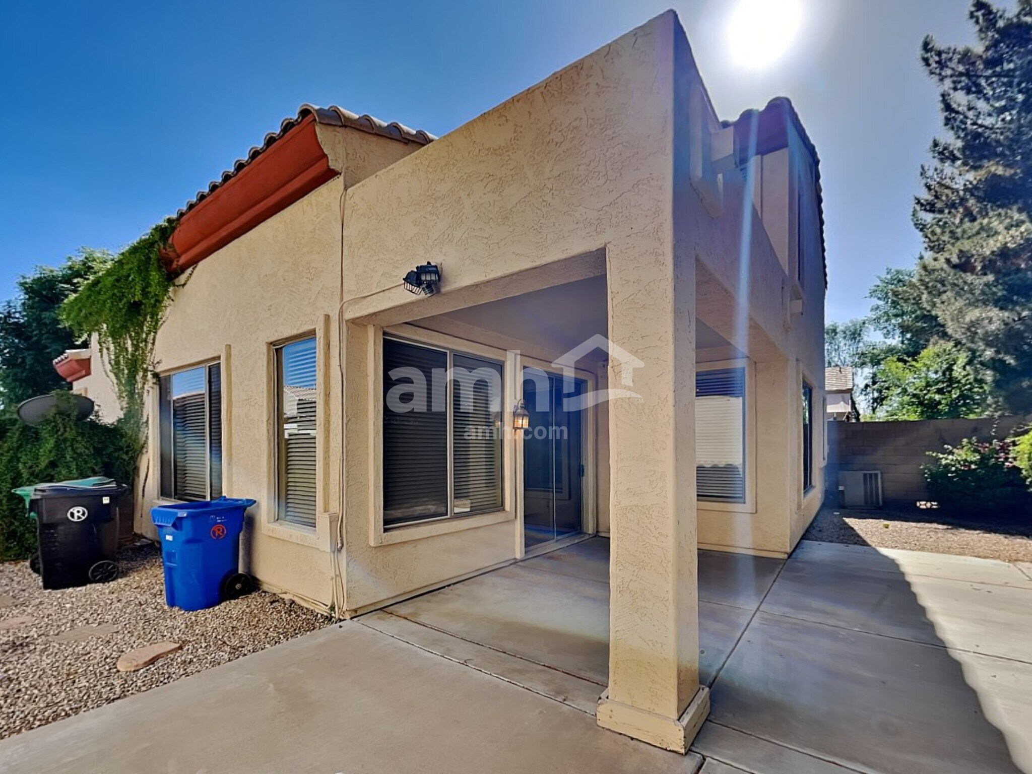 Building Photo - 9216 E Keats Ave