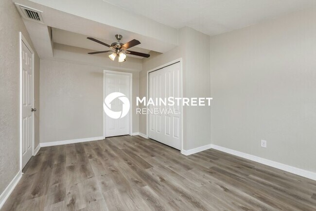 Building Photo - 3 Bedroom Pet-Friendly Home in SANFORD, FL with Main Street Renewal