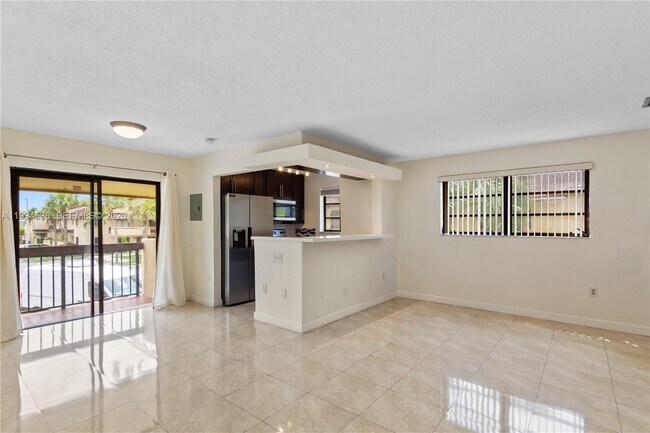 Building Photo - 6316 SW 136th Ct