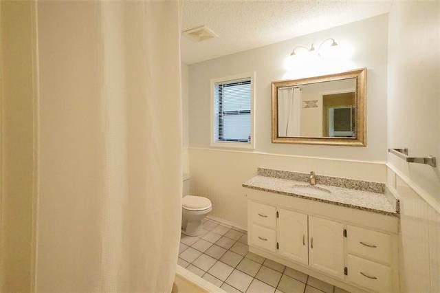 Building Photo - 816 Sherwood Dr