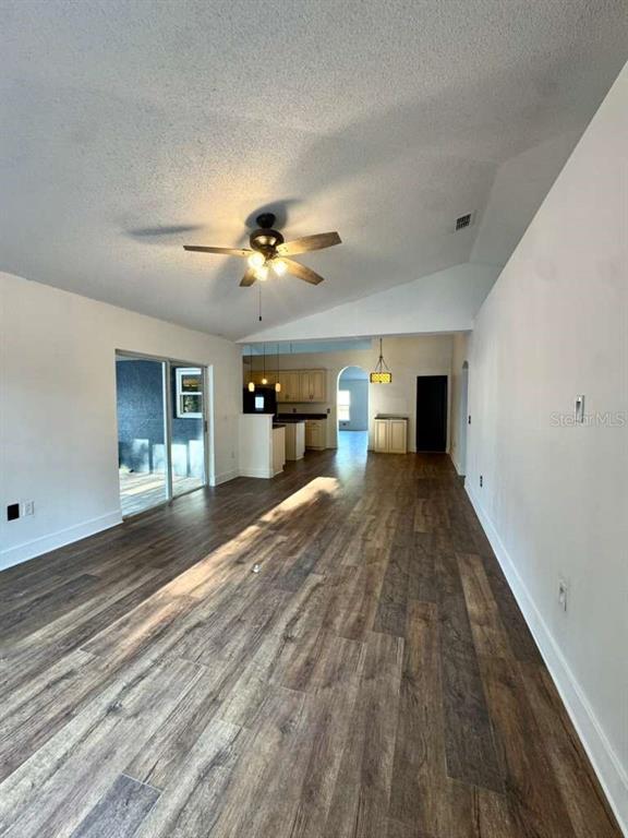 Building Photo - 7132 Landmark Dr