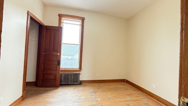 Building Photo - 2022 N Lawler Ave
