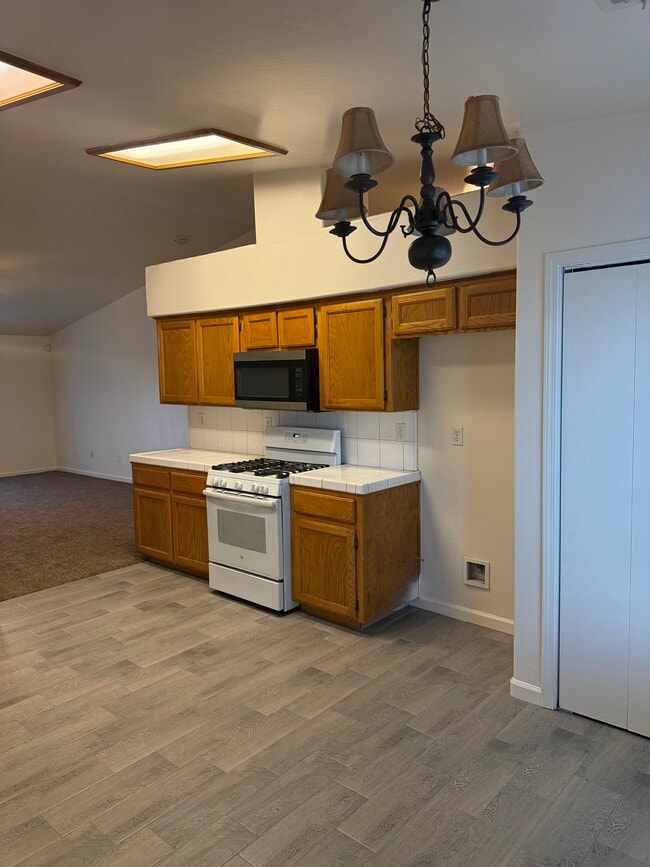 Building Photo - 279 Bighorn Meadow Dr