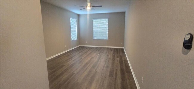 Building Photo - 7564 Bishop Square Dr