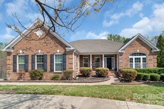 Building Photo - 3048 Arsdale Rd