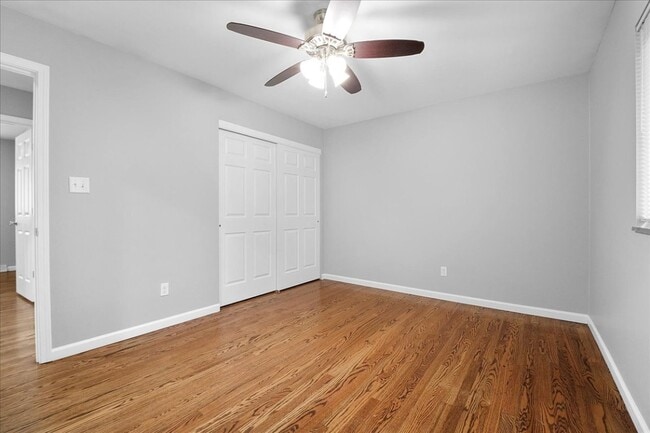 Building Photo - 113 Roland Ave