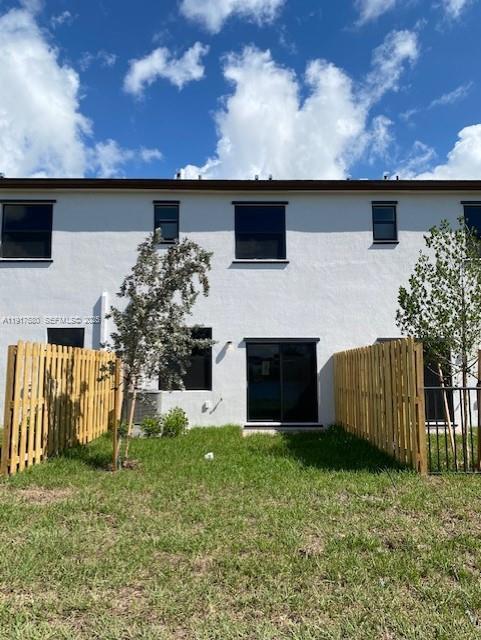 Building Photo - 10166 SW 228th Terrace