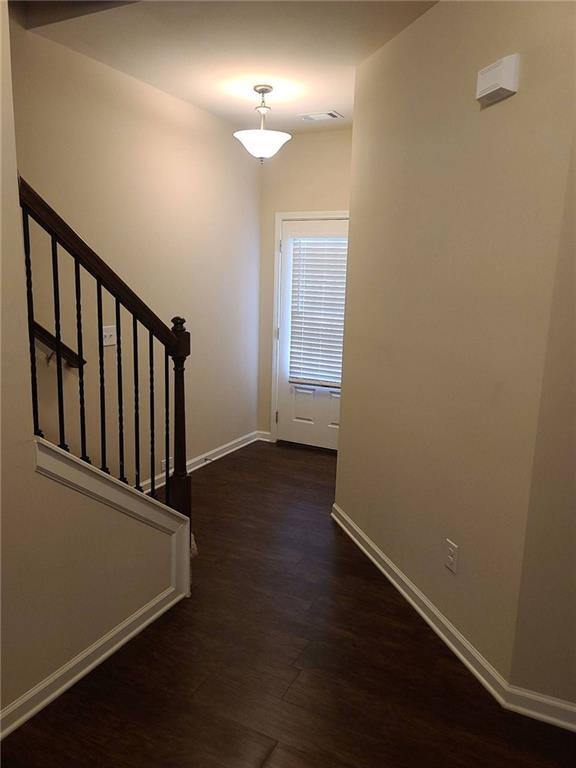 Building Photo - 196 Highland Pointe Cir E
