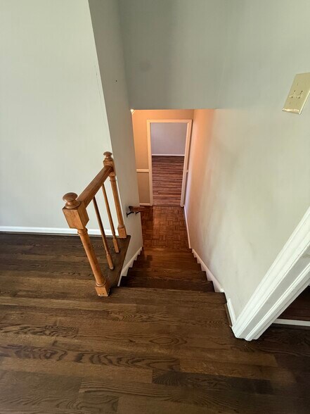 Building Photo - 4220 Pennydale Dr