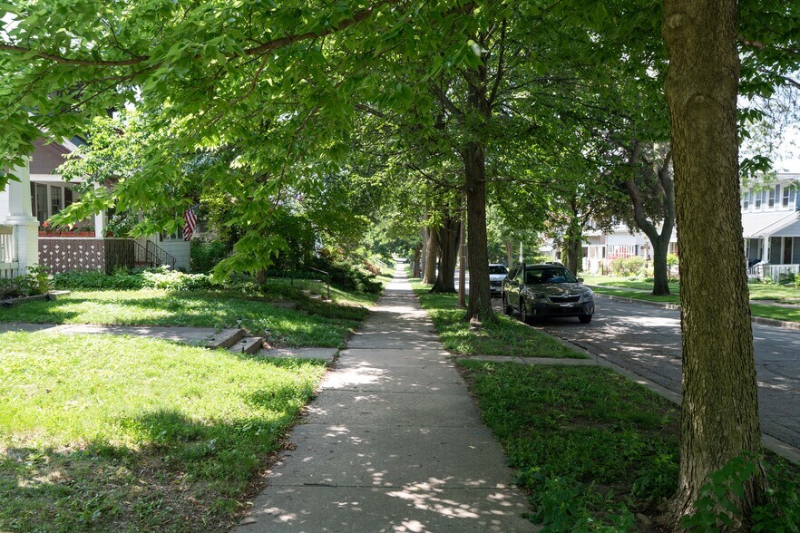 Street View - 3558 N Cramer St