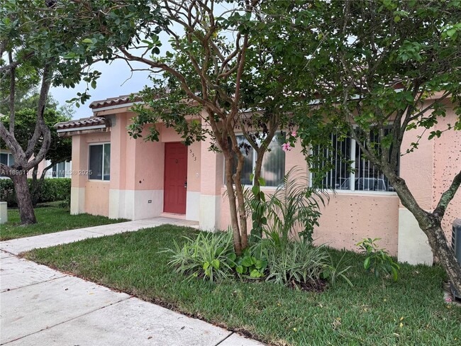 Primary Photo - 553 NW 208th Terrace