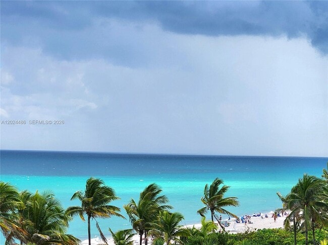Building Photo - 2030 S Ocean Dr