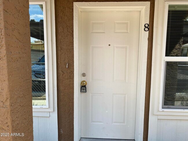 Building Photo - 456 S Olive