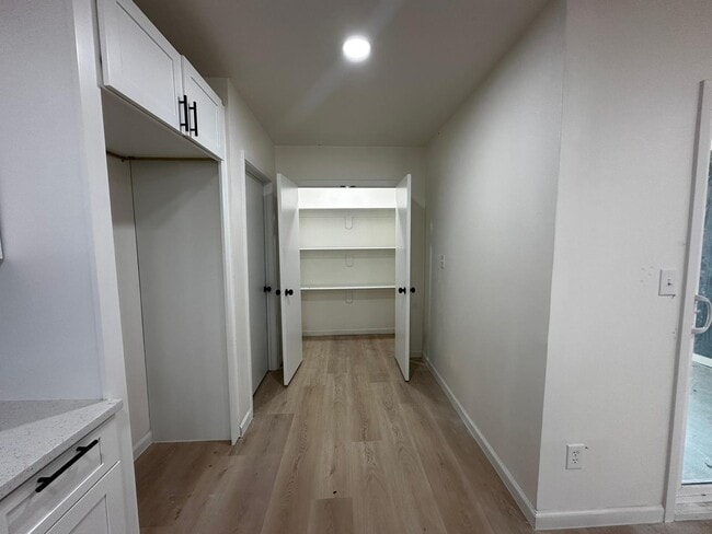 Building Photo - 1712 Brake Dr