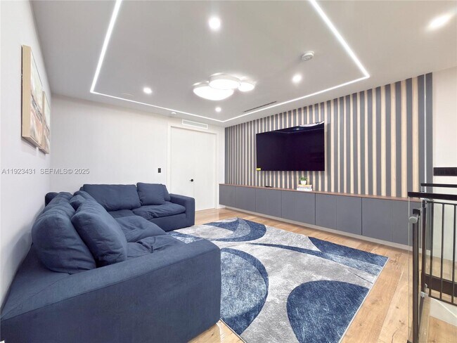 Building Photo - 10098 NW 74th Terrace