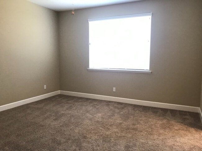 Building Photo - 1627 Marsh Ct