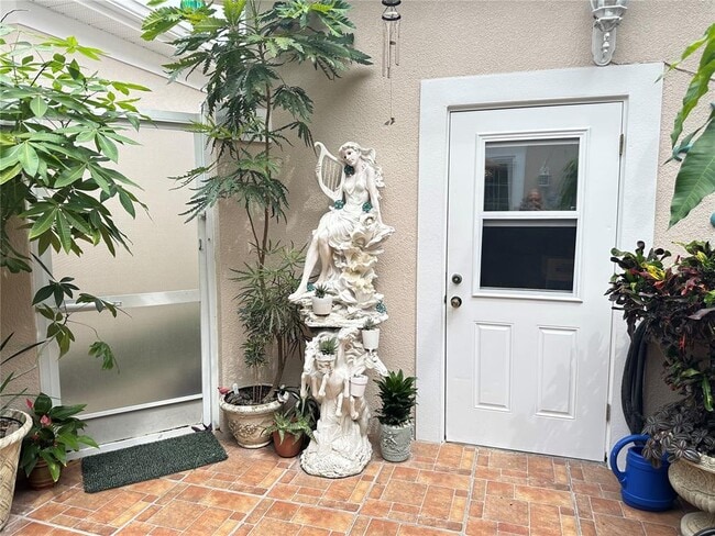 Building Photo - 8929 Silk Bay Pl