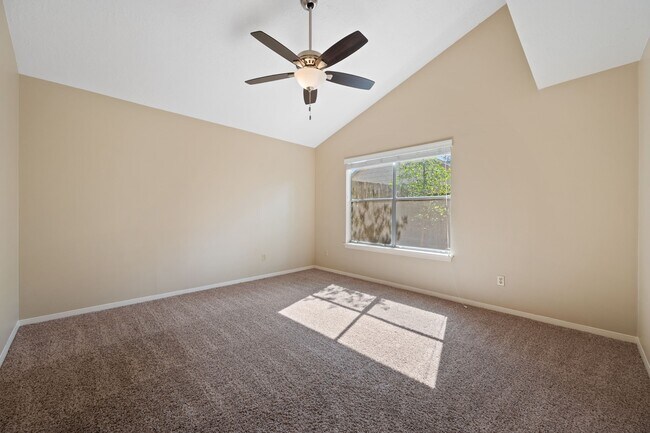 Building Photo - 3411 Valley Gardens Dr