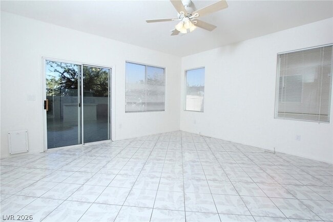 Building Photo - 5830 Willow Trace Ave