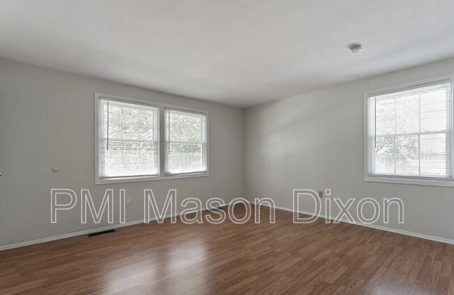 Building Photo - 12718 Haskell Ln