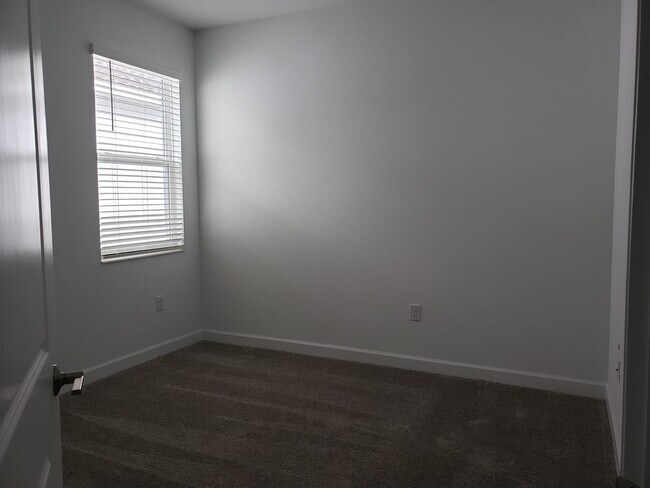 Building Photo - Stunning, energy-efficient solar-powered h...