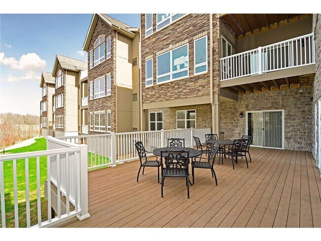 Building Photo - 2670 Kelley Pkwy