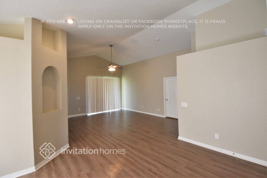 Building Photo - 3211 Shady Lily Ln