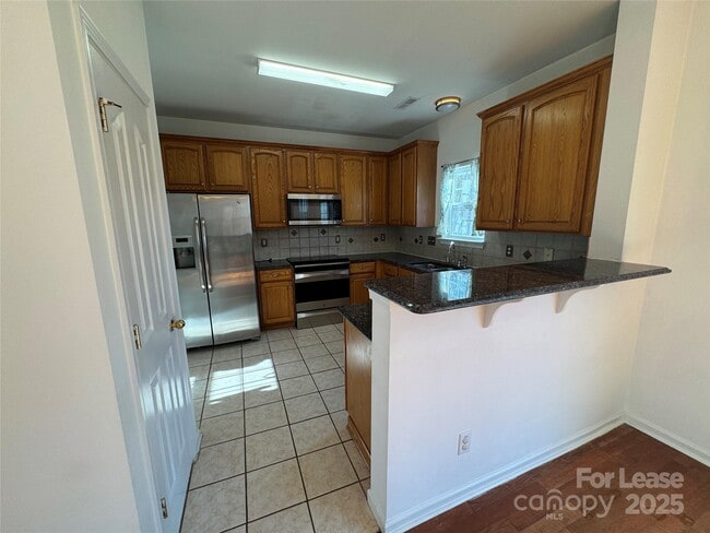 Building Photo - 9920 Forest Run Ln