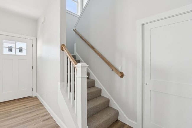 Building Photo - 2 Hoxton Ln