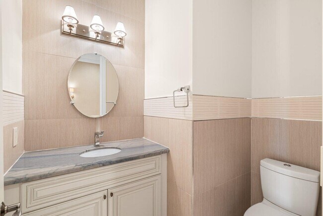 Building Photo - 3000 Jimmy Buffett Mem Hwy