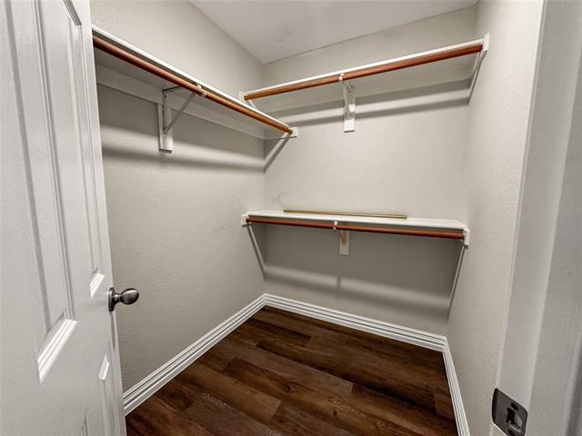 Building Photo - 545 Edgeview Dr