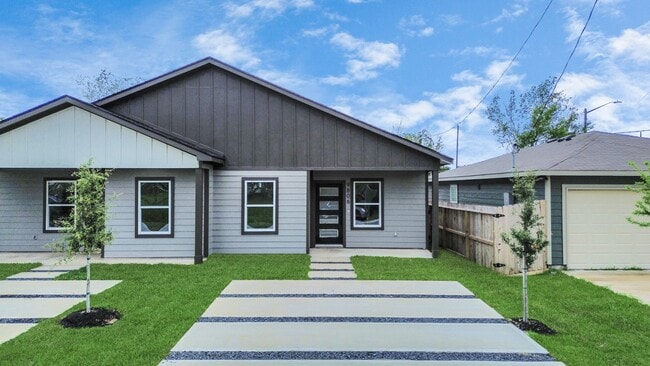 Building Photo - 9808 Nedwald St