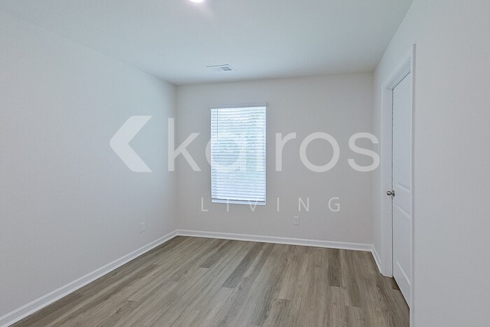 Building Photo - 127 Inez Ave