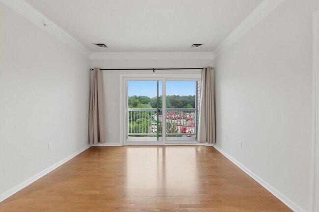 Building Photo - 110 Trotter Rd