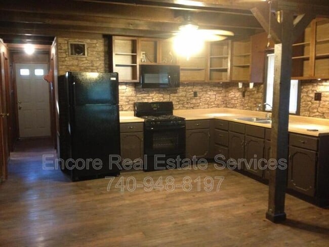 Building Photo - 52 Railroad St SW