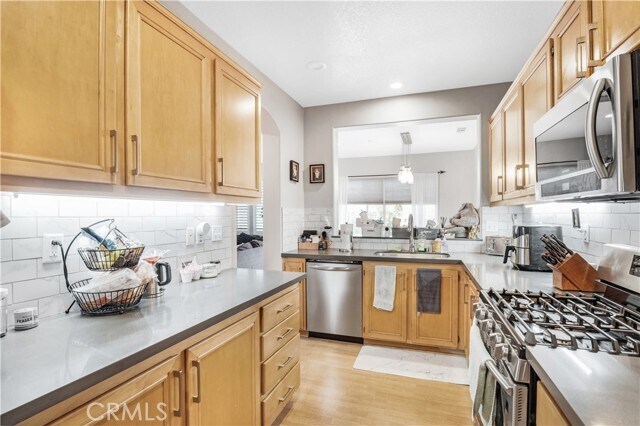 Building Photo - 12 Calle Viveza