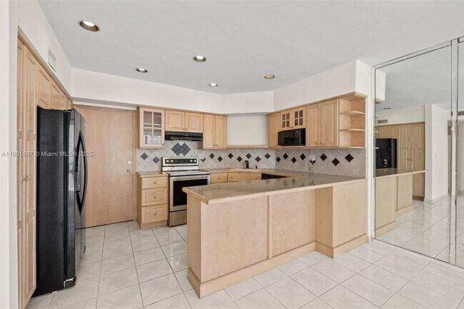 Building Photo - 1408 Brickell Bay Dr