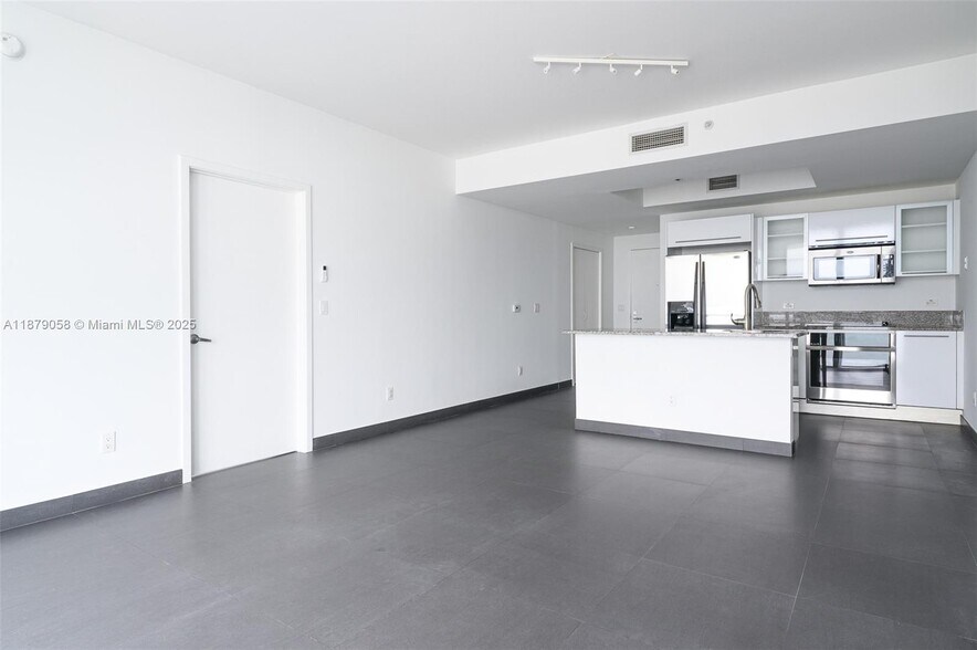 Building Photo - 888 Biscayne Blvd