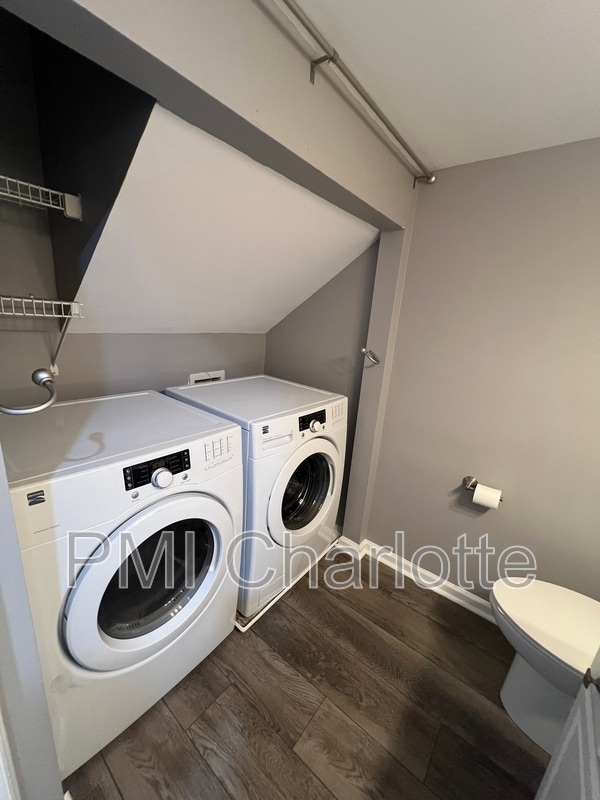 Building Photo - 9225 Ravenwing Dr