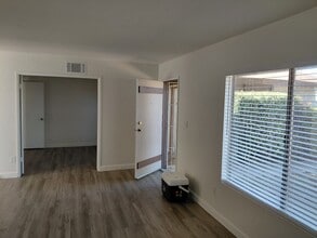 Building Photo - 210 S Orleans Ave