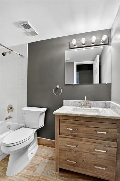 Building Photo - 2242 NW 39th Ave